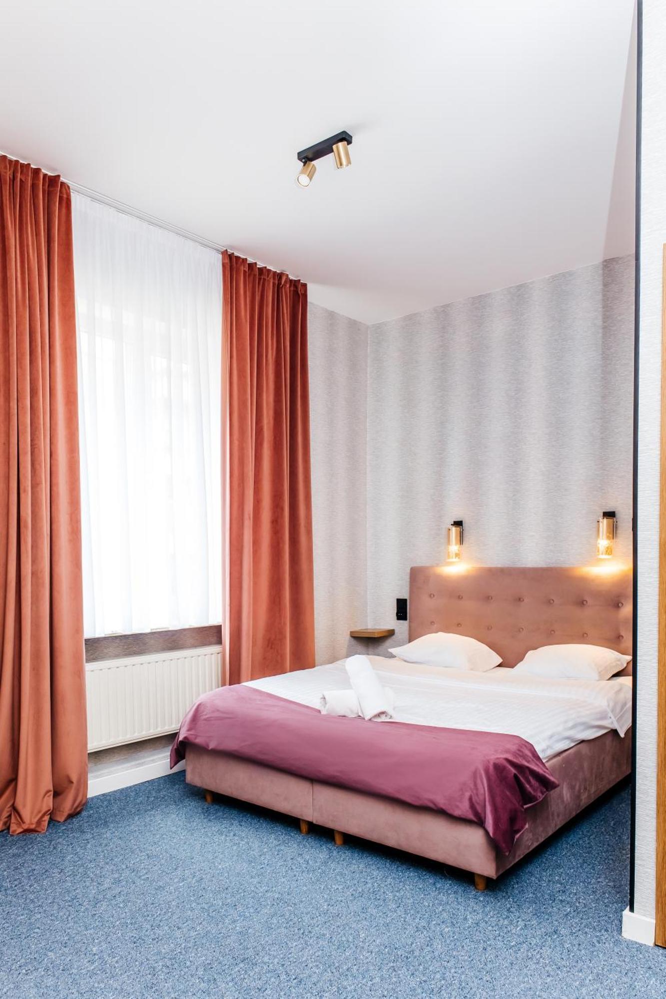 Elegant Aparthotel *